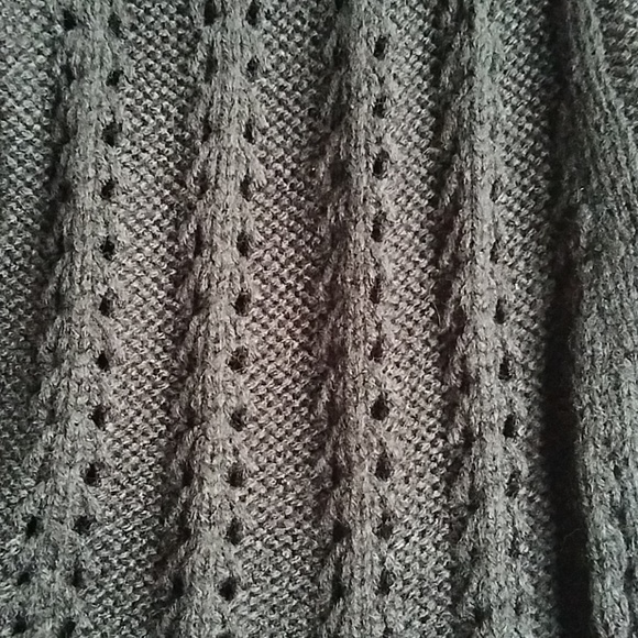 Y2K Decree Short Sleeve Cardigan w/decor buttons - Picture 5 of 8